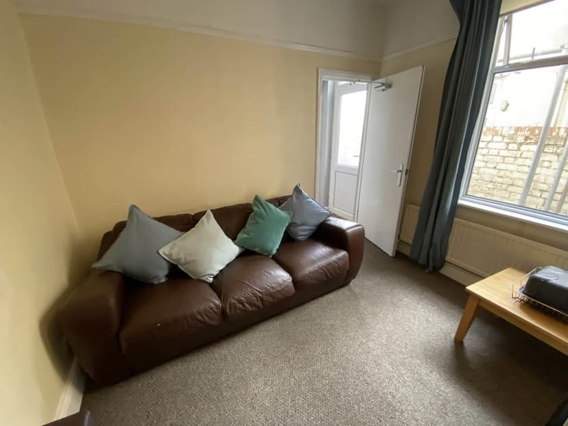 8 Toronto Road - Image 4