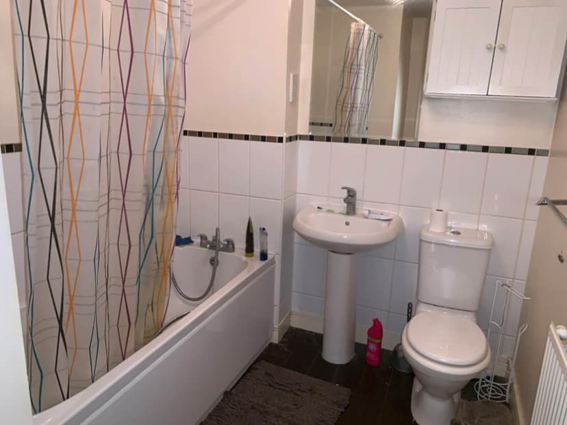 225 Champs Sur Marne - Image 8