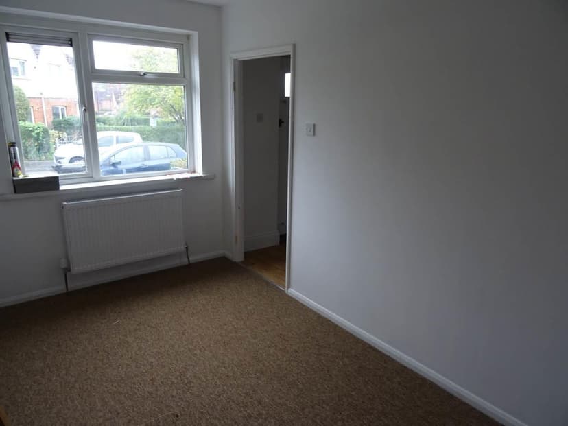 21 Blakeney Road - Image 3