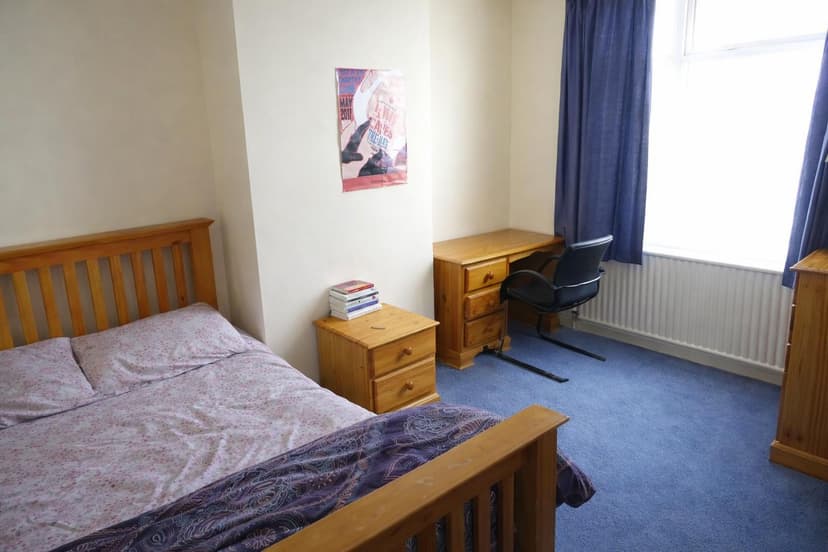 250 Filton Avenue - Image 6