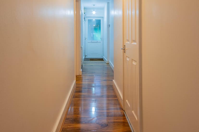 202A Wick Road - Image 21