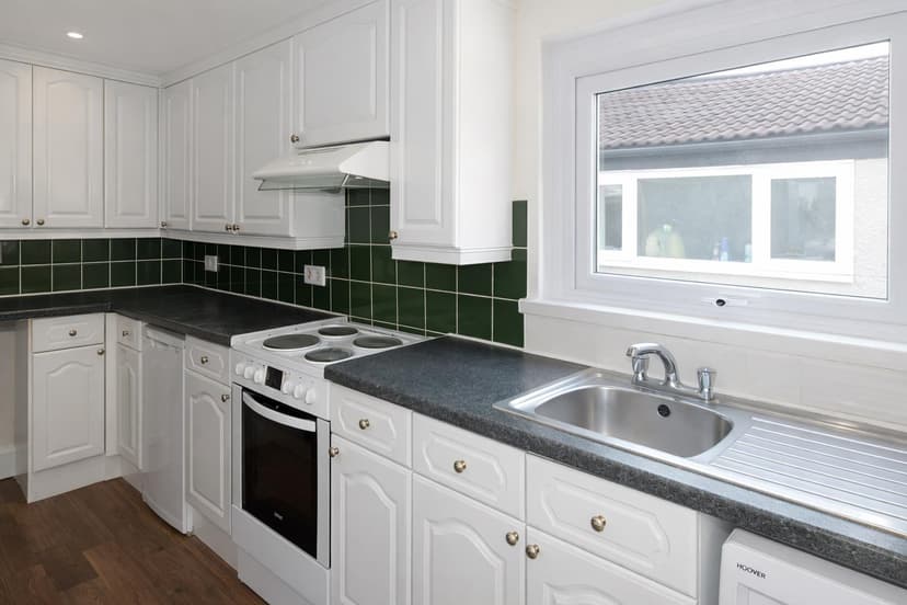 The Flat, Room 2, 302 Wells Road - Image 3