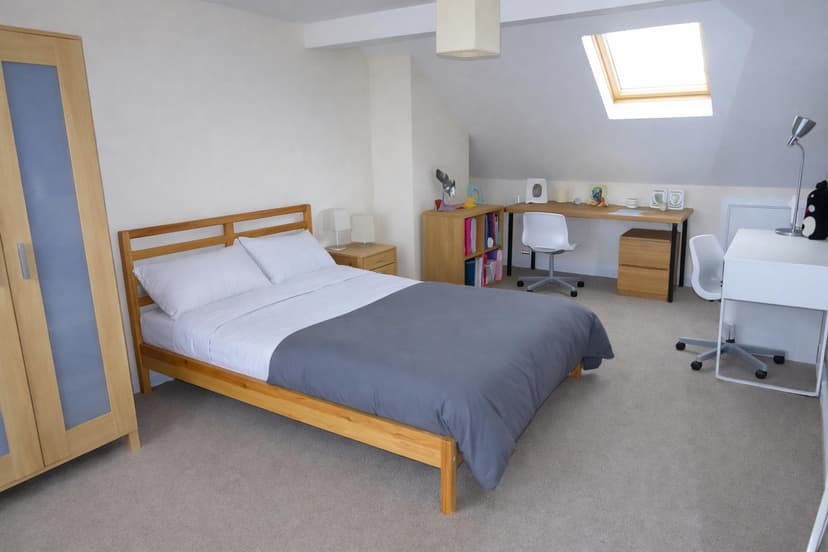 15 Beverley Road - Image 2