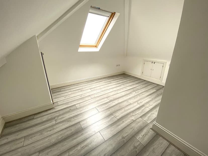 Flat 3, 78 Northville Road - Image 6