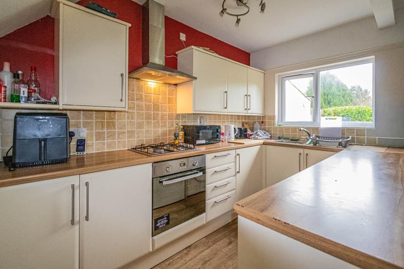 401 Filton Avenue - Image 2