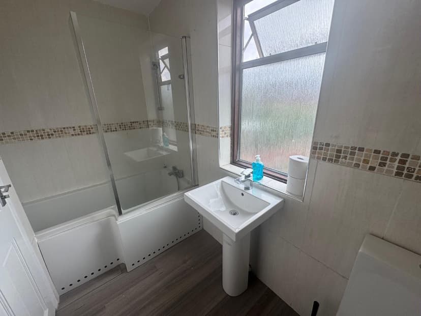 22 Toronto Road - Image 8