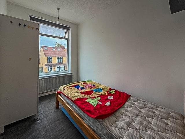 25 Third Avenue - Image 10