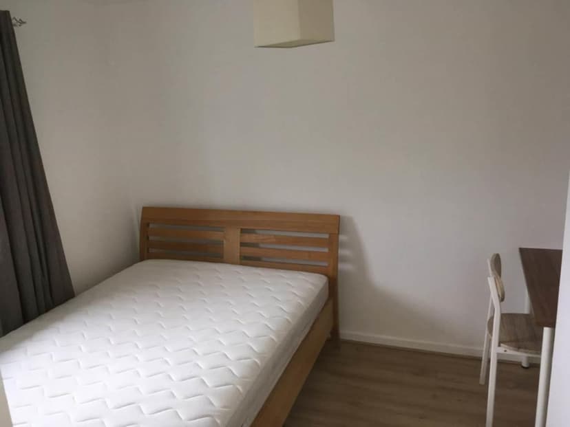 14 Rowlandson Gardens - Image 7