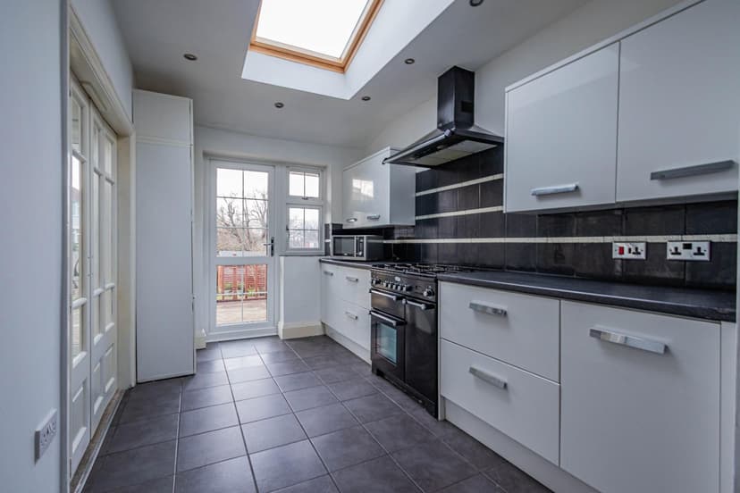 30 Elberton Road - Image 5