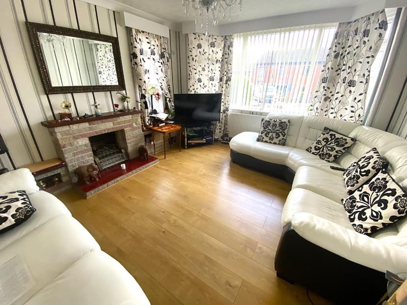 39 Elm Park - Image 6