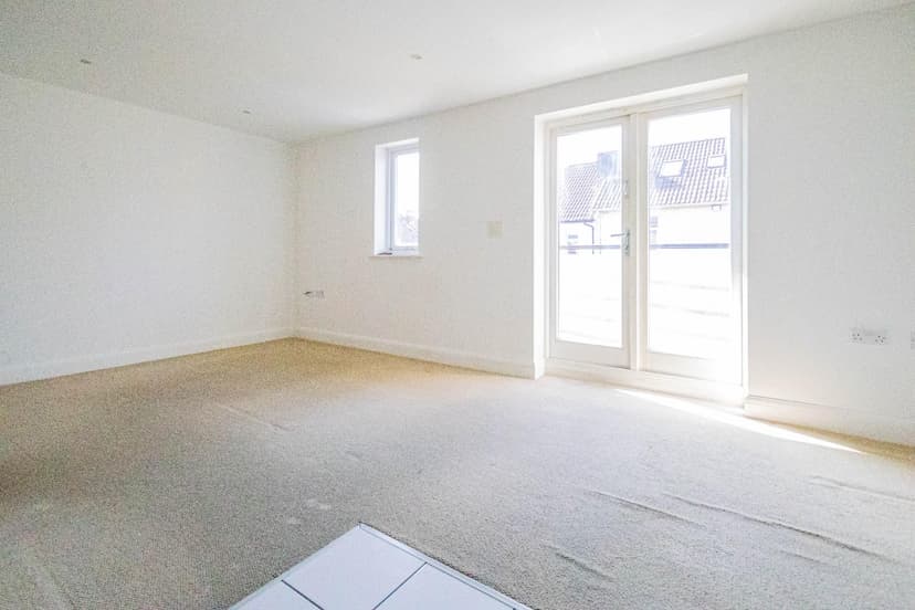 Flat 7, Colburn Court Caine Road - Image 5