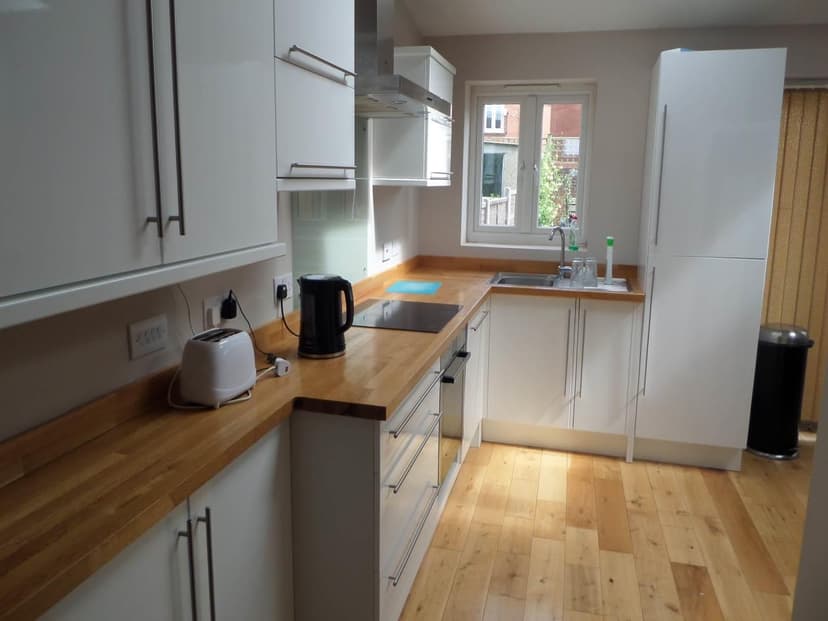 72 Toronto Road - Image 3