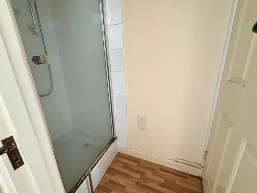 269A Gloucester Road - Image 5