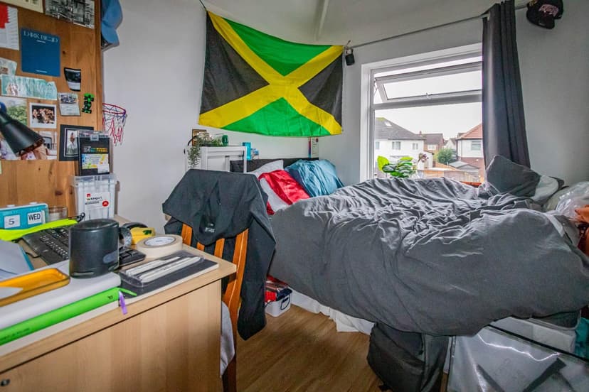 30 Rodney Crescent - Image 9