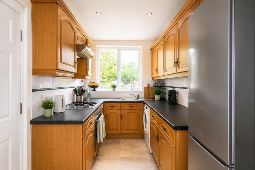 9 Oak Road - Image 2