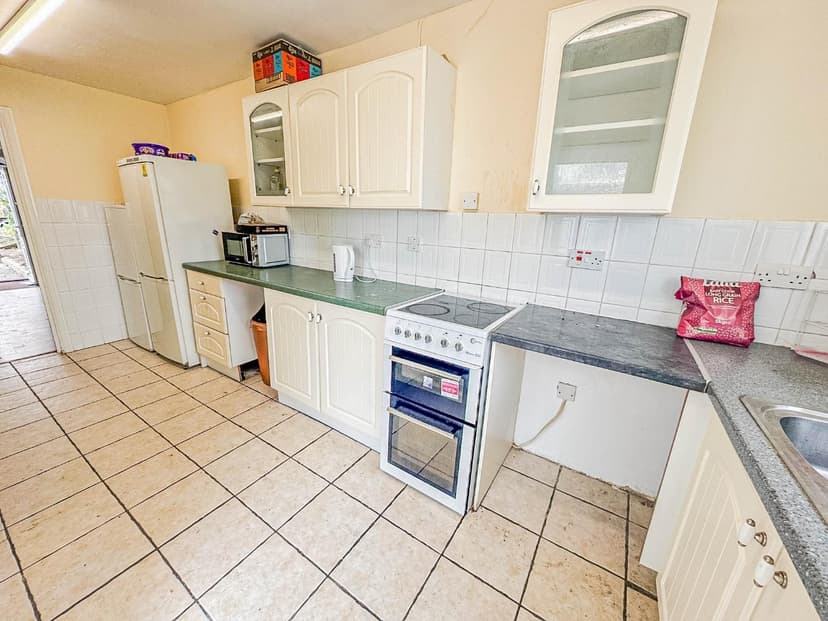 18 Eighth Avenue - Image 5