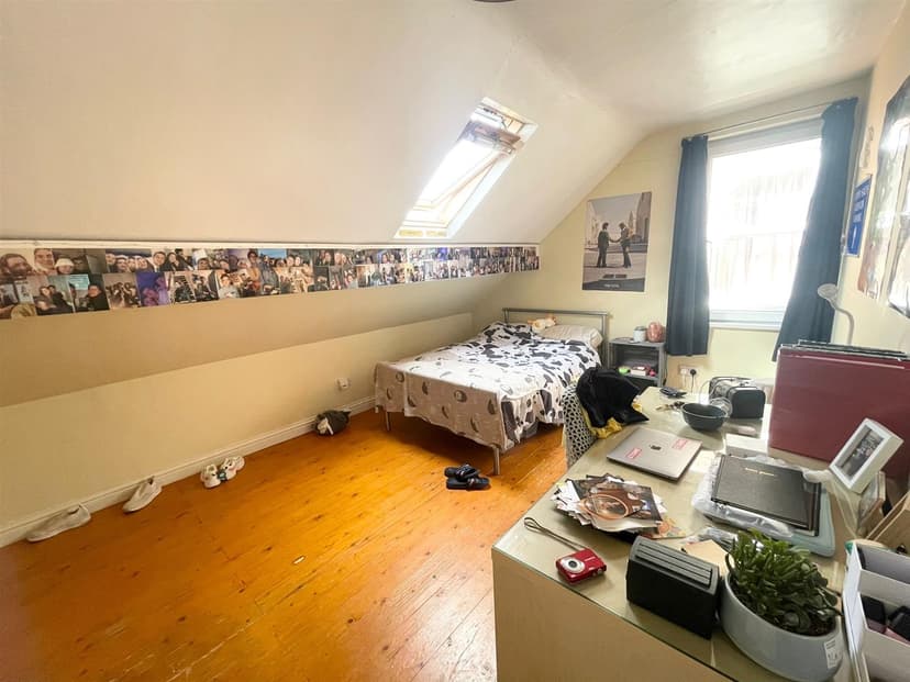 4 Kimbolton Avenue - Image 11