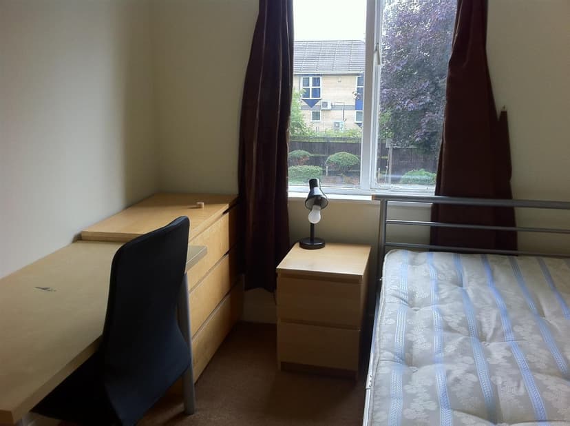 91 Beeston Road - Image 6