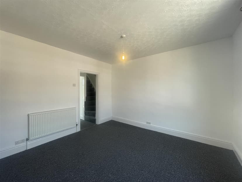 58 Dunstan Street - Image 8