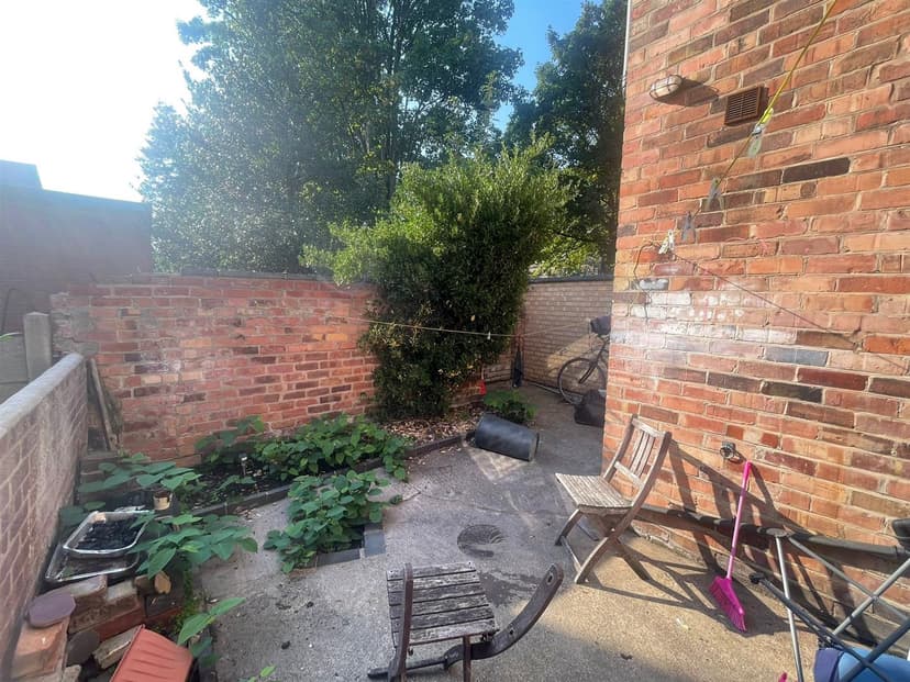 1 Church Avenue - Image 8