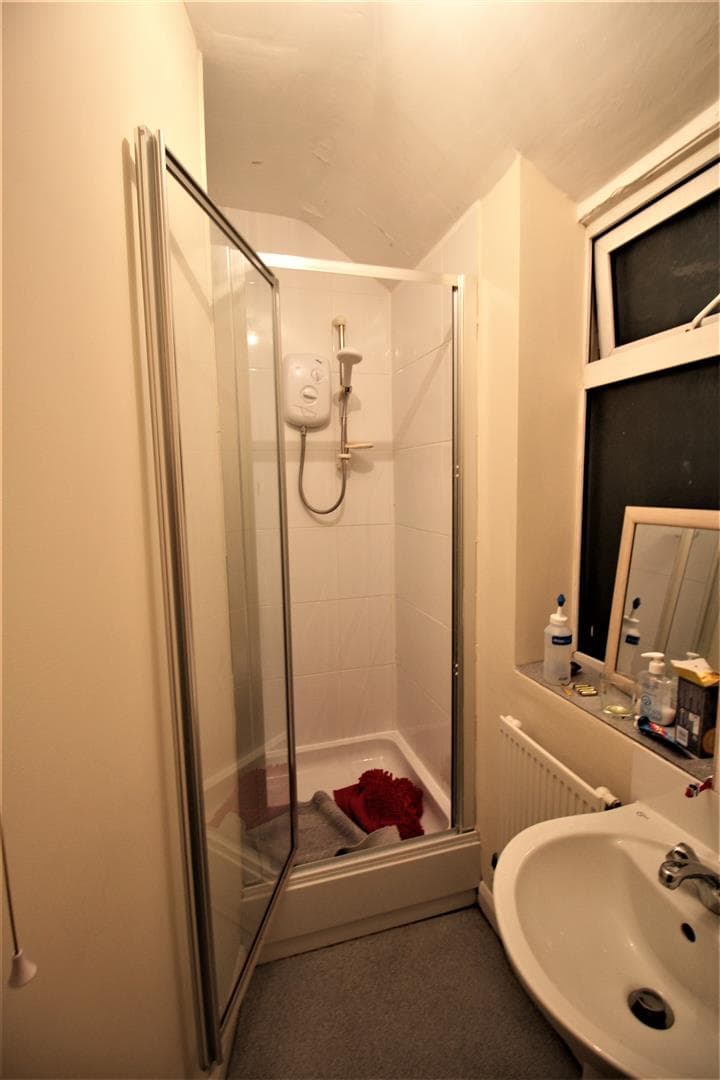 10 Rolleston Drive - Image 8