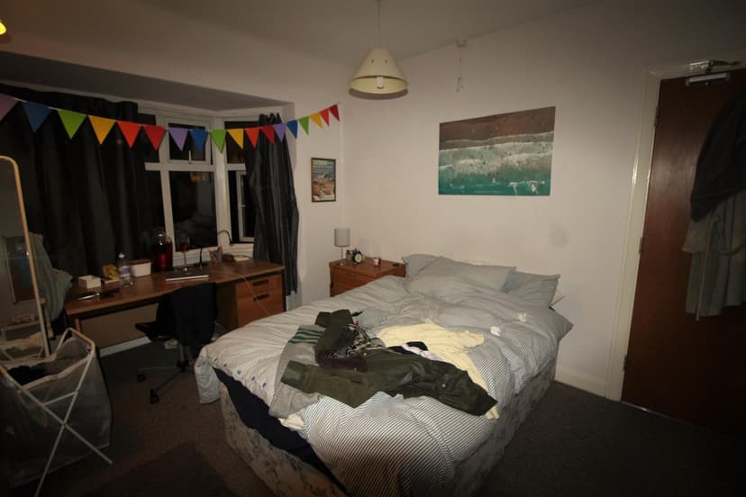 10 Rolleston Drive - Image 7