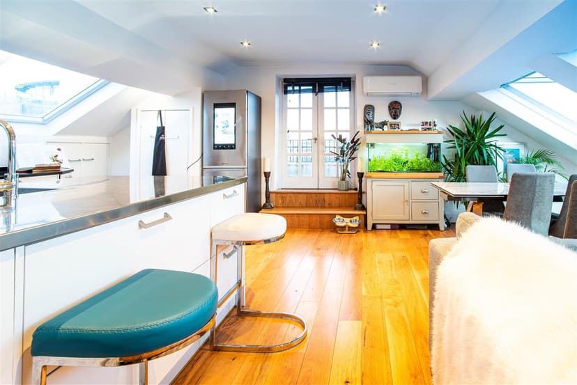 3A Western Terrace - Image 14