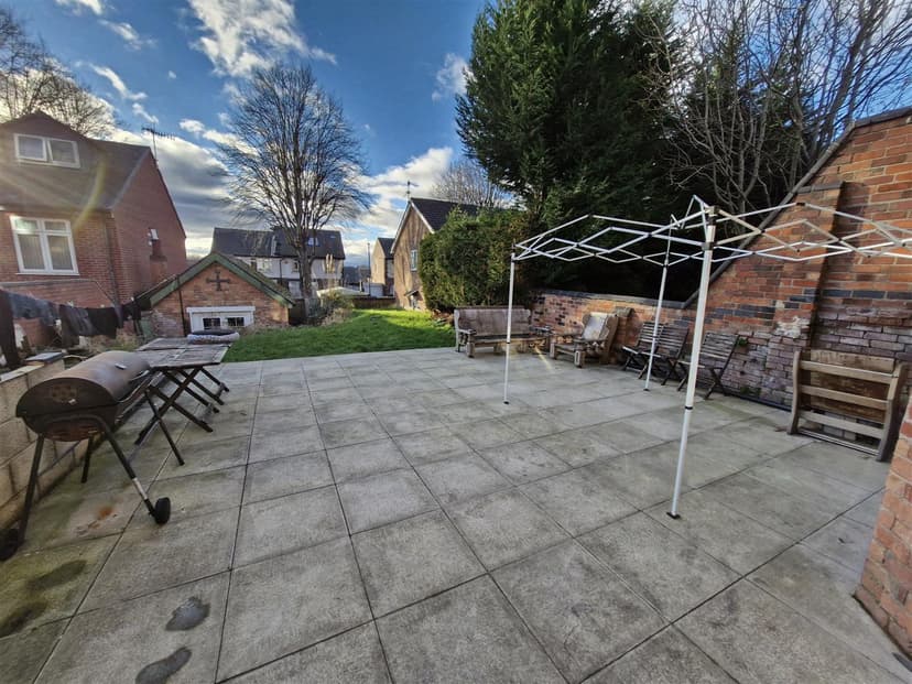 24 Rolleston Drive - Image 6