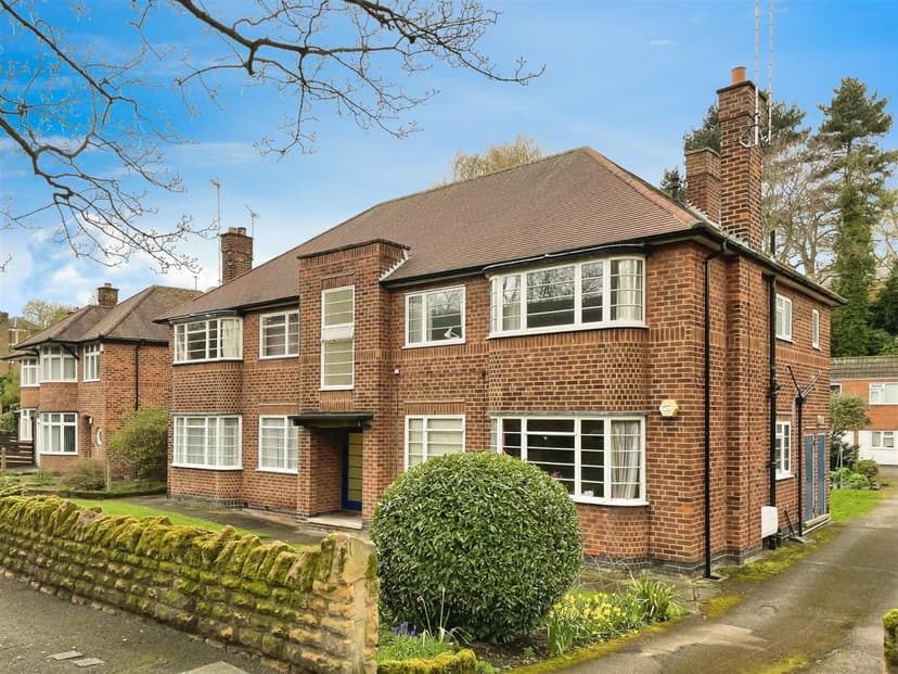 16A Fishpond Drive - Image 1