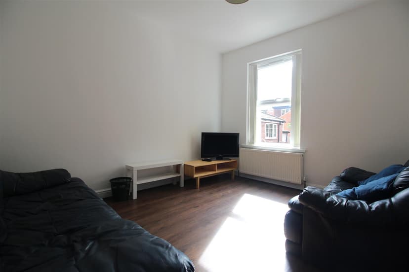 130 Harrington Drive - Image 3