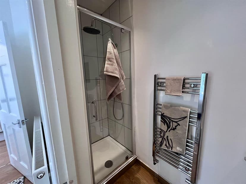 Flat 1, 59 Crosby Road - Image 10