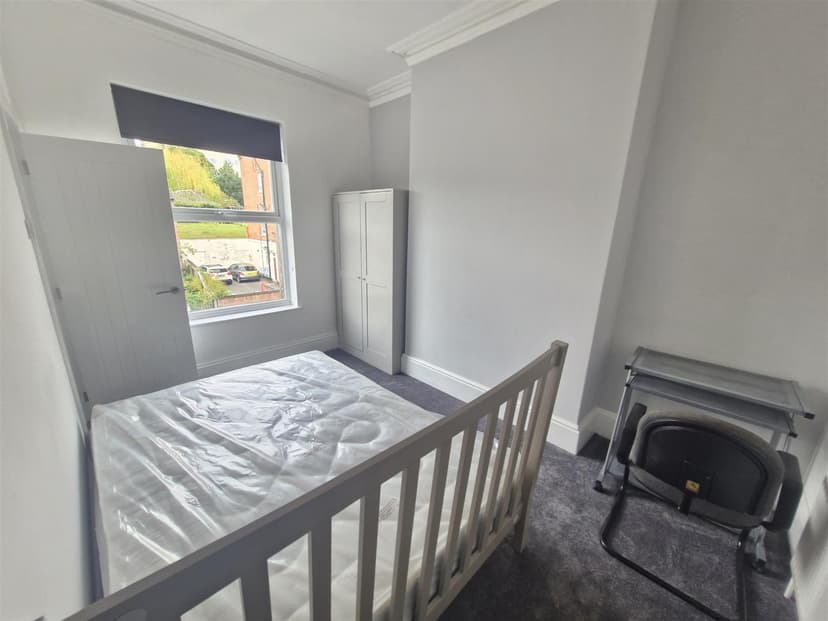 108 Portland Road - Image 9