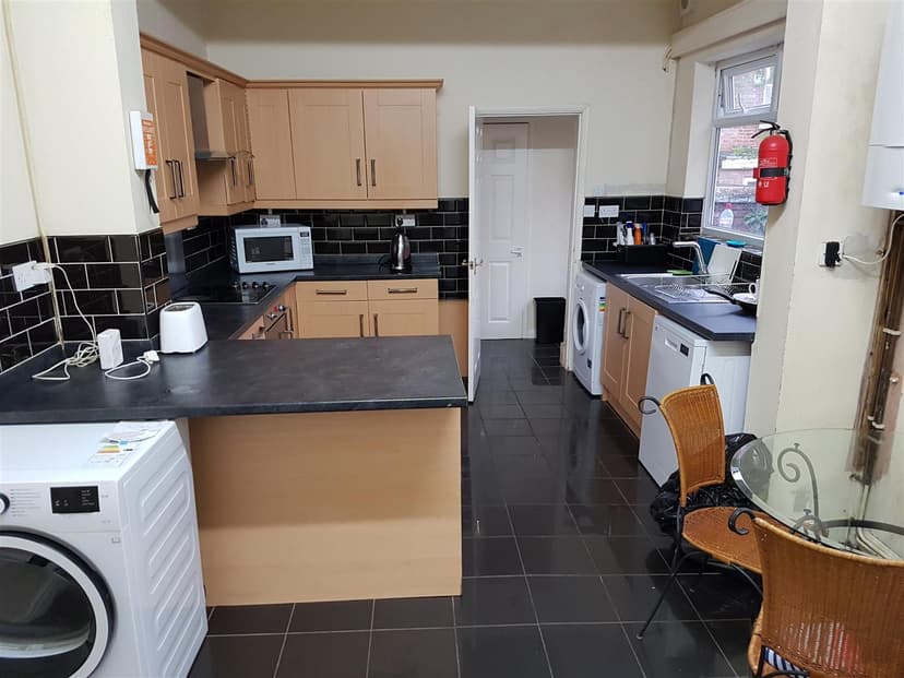 53 Burford Road - Image 1