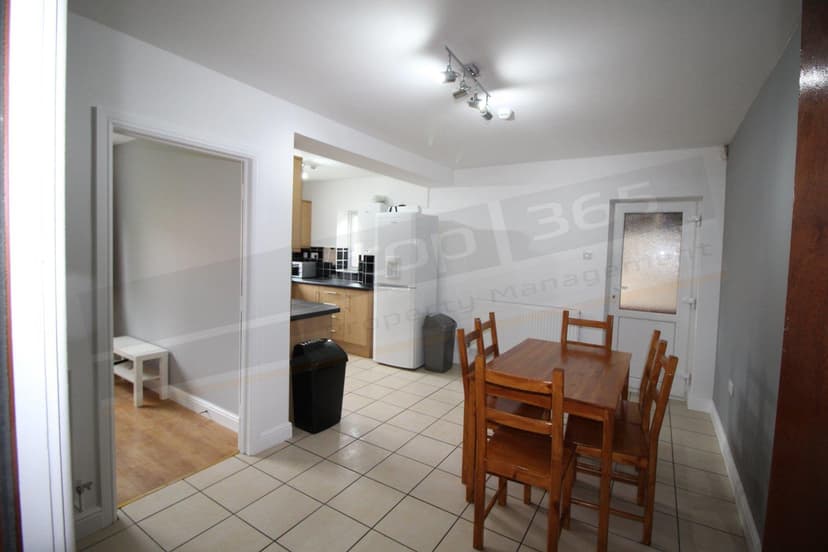 10 Selston Drive - Image 2