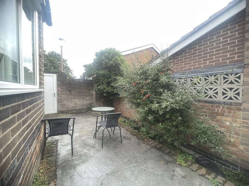 33B Lenton Road - Image 10