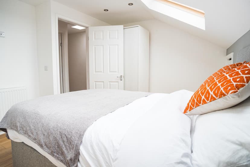 Flat 2, 7 Trevelyan Road - Image 11