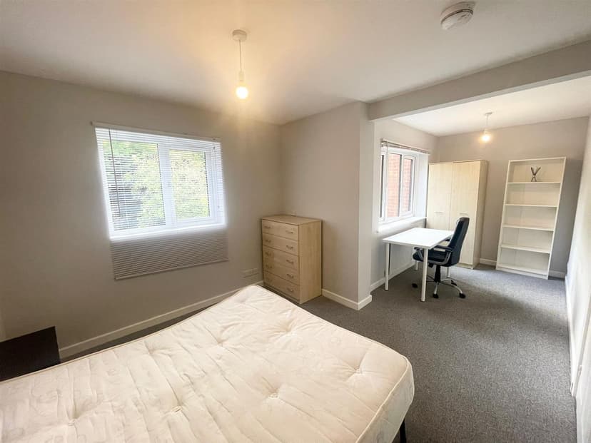 9 Park Ravine - Image 4