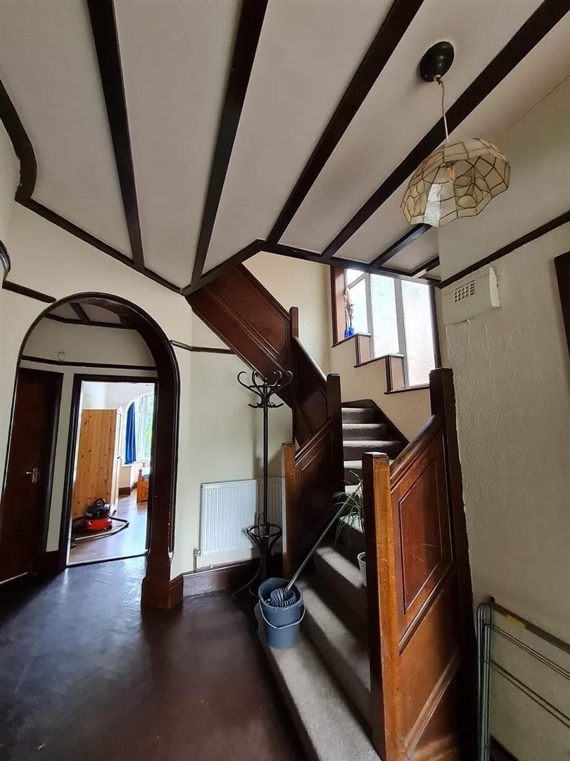 24 Rolleston Drive - Image 18