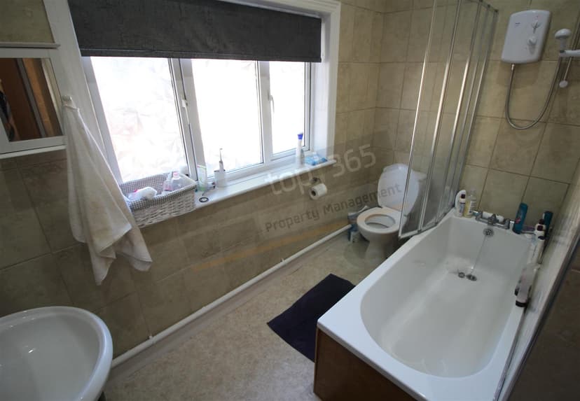 148 Harlaxton Drive - Image 3