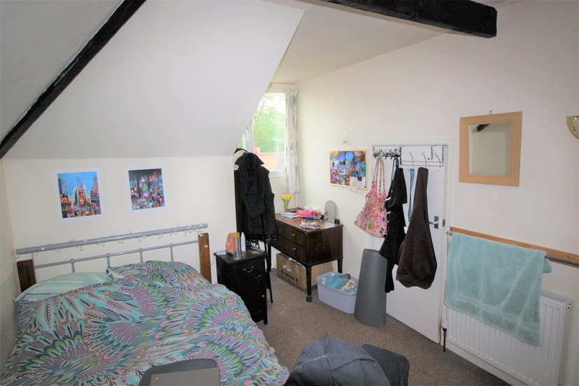 17 Midland Avenue - Image 9