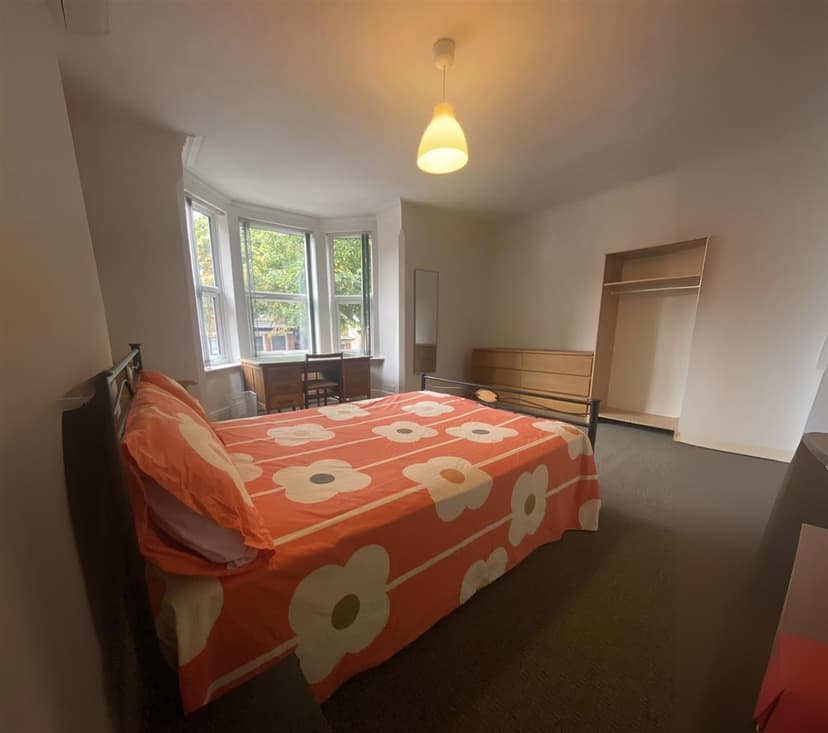 12 Albert Grove - Image 8