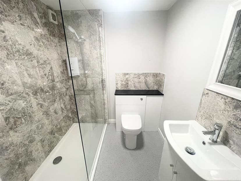 9 Park Ravine - Image 5