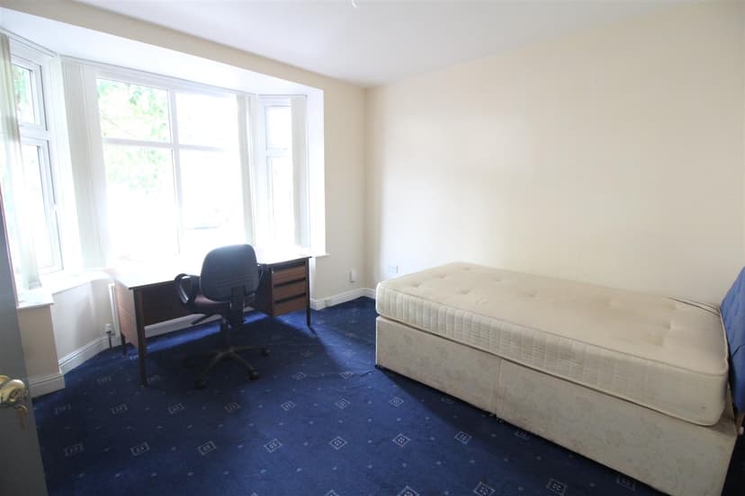 130 Harrington Drive - Image 4