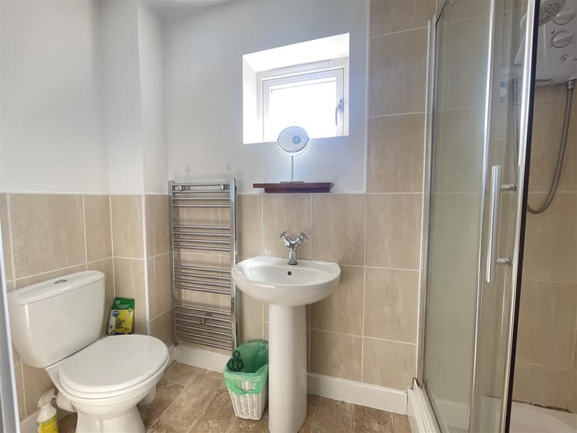 62 Deane Road - Image 15