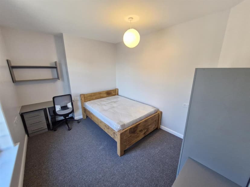 Flat 1 Bath Inn Robin Hood Street - Image 5