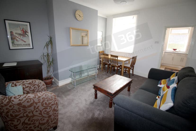 26 Grove Road - Image 1