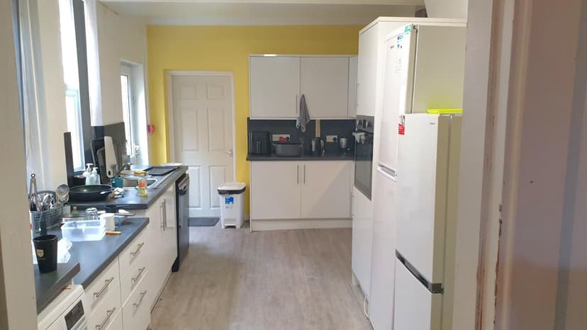 30 Faraday Road - Image 1