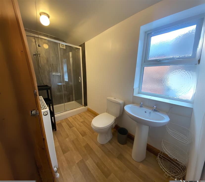 12 Albert Grove - Image 9