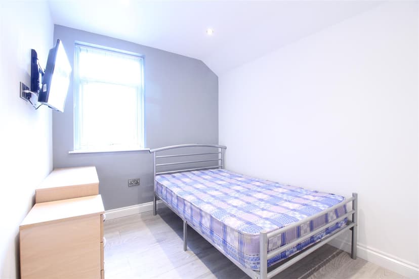 49 Fletcher Road - Image 14