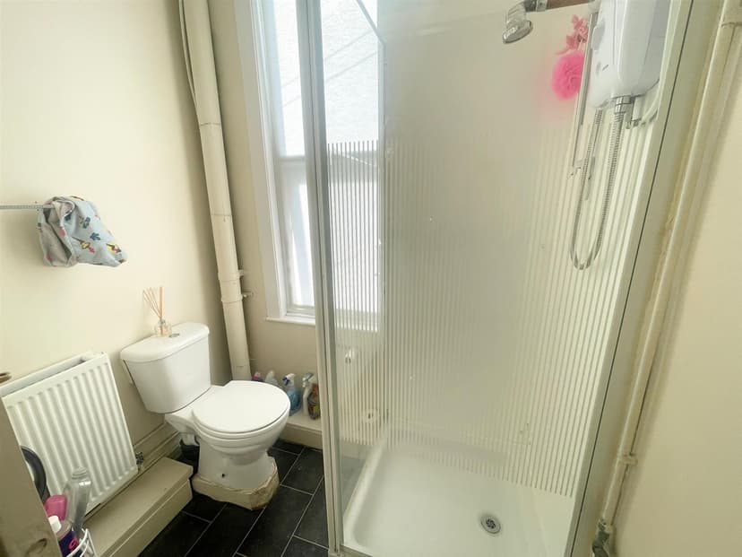 6 Church Avenue - Image 7